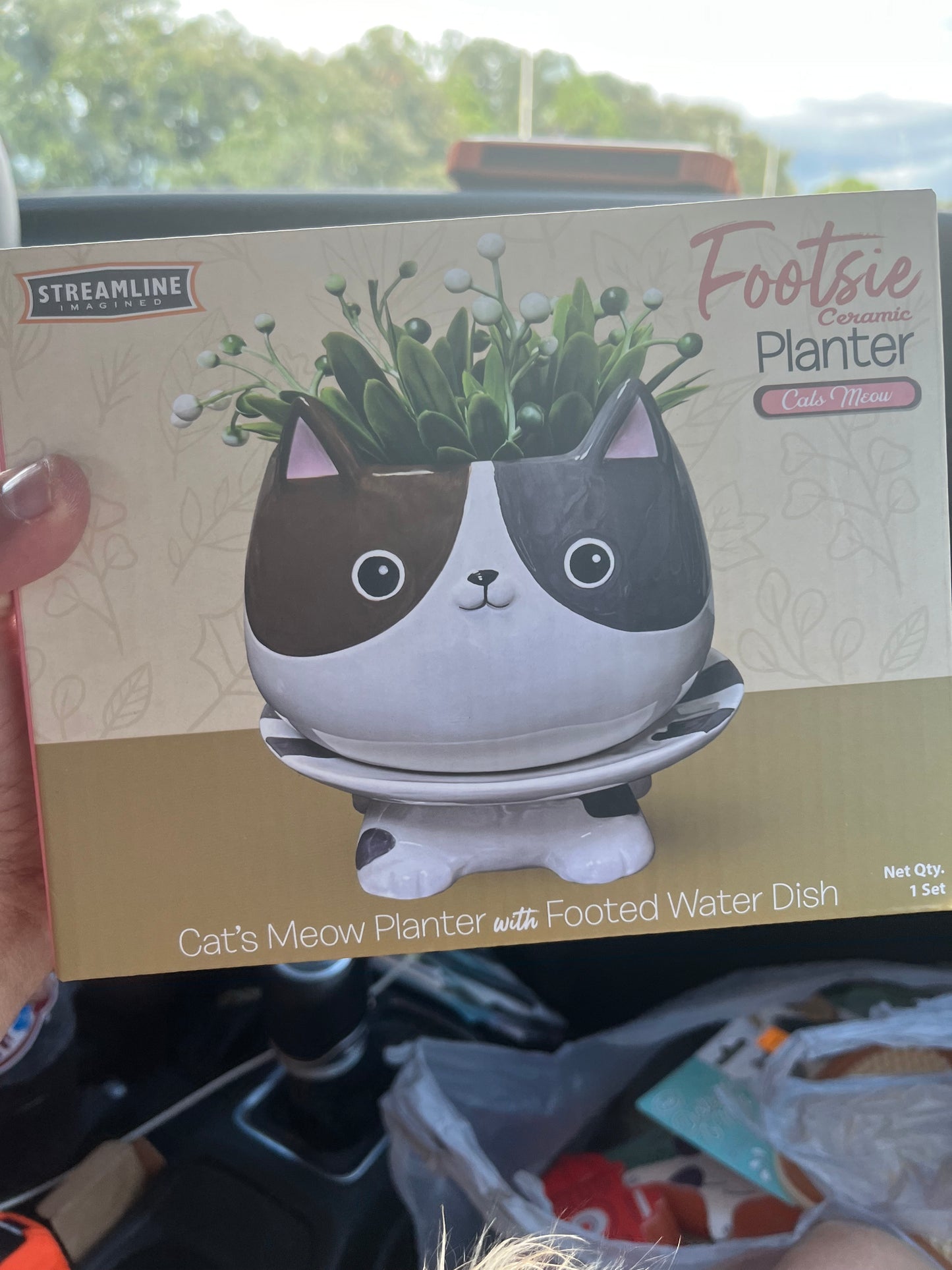 Ceramic planter